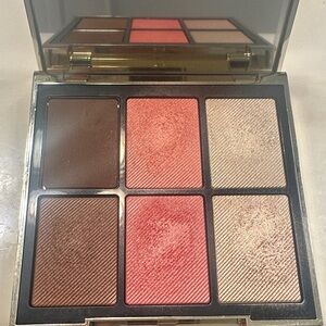 Burberry Blush Palette with Pink and Brown Shades
